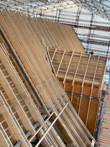 Tømrer udfører totalentreprise med opbygning af tagkonstruktion og lægter ved nyt tag